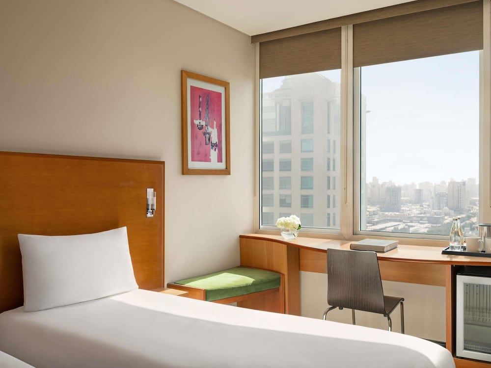 ibis Kuwait Salmiya Room, 2 Twin Beds 3