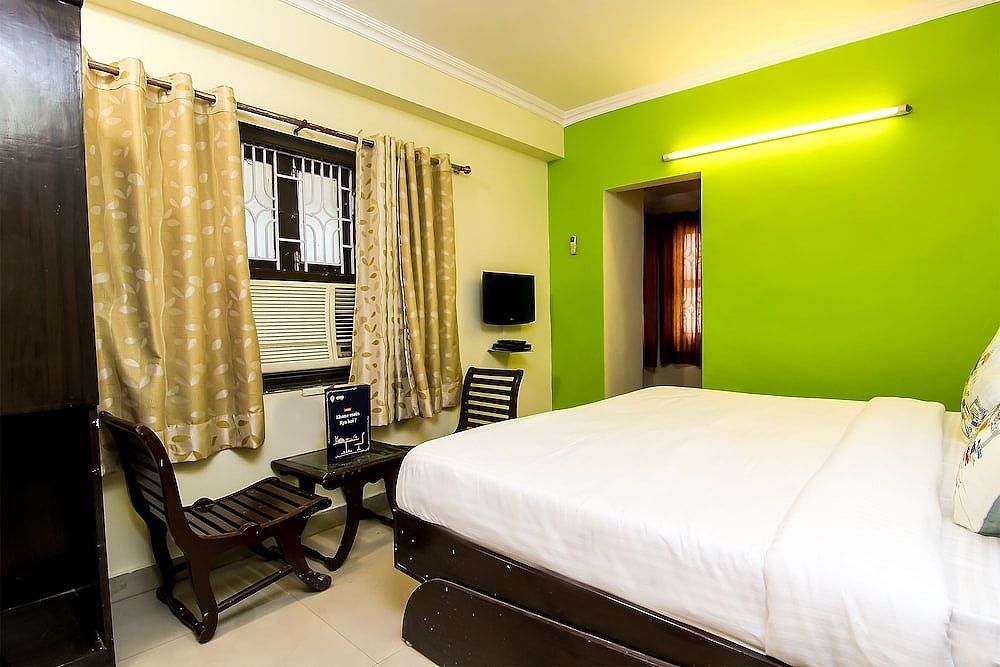 OYO Flagship 118 Atithi Satkar Dashashwmedh Double or Twin Room 4