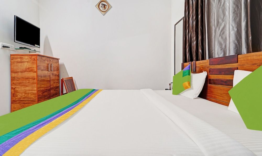 Treebo Alaka Rester Homestay Standard Double Room 3