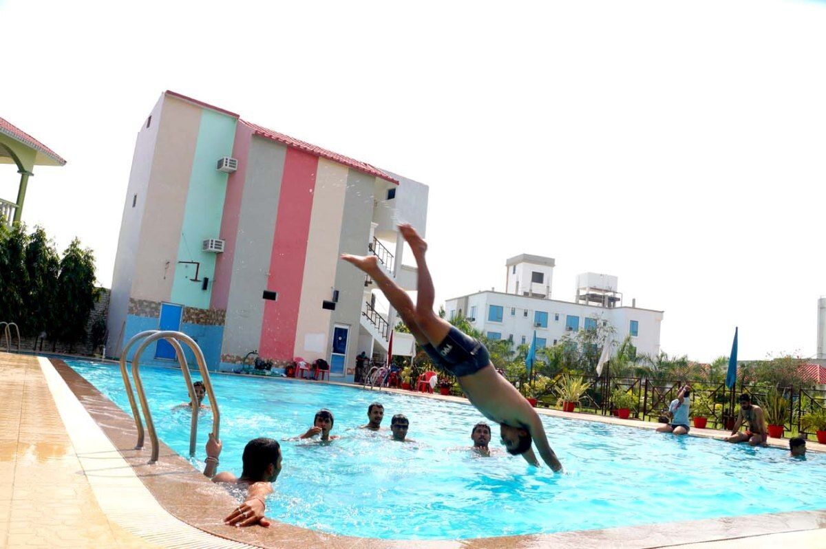 Pool