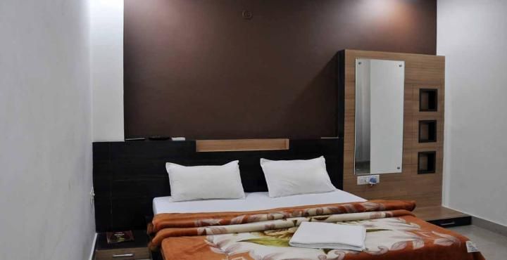 Hotel K. J. International Super Deluxe Room 3