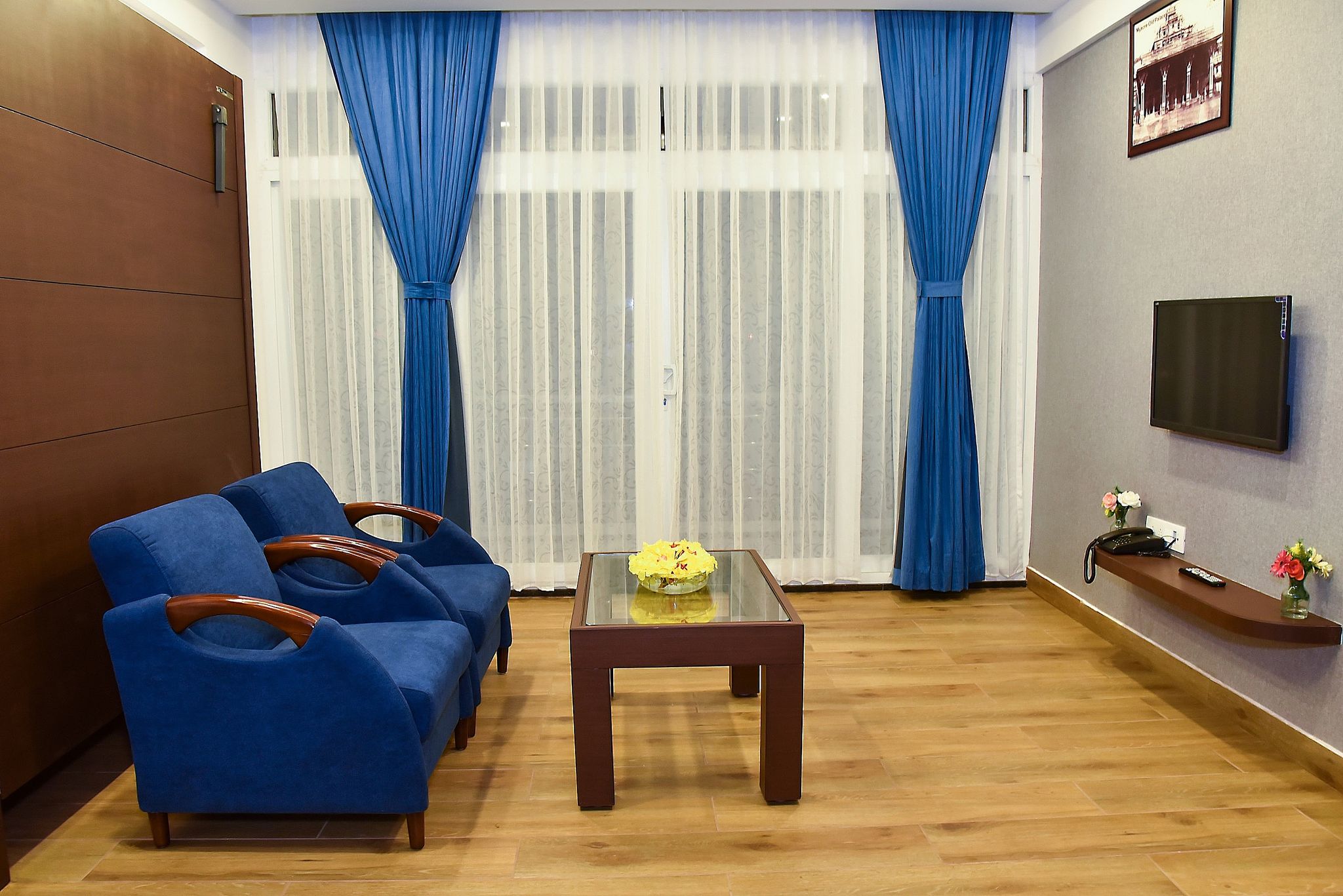 Silver Sitara Suites