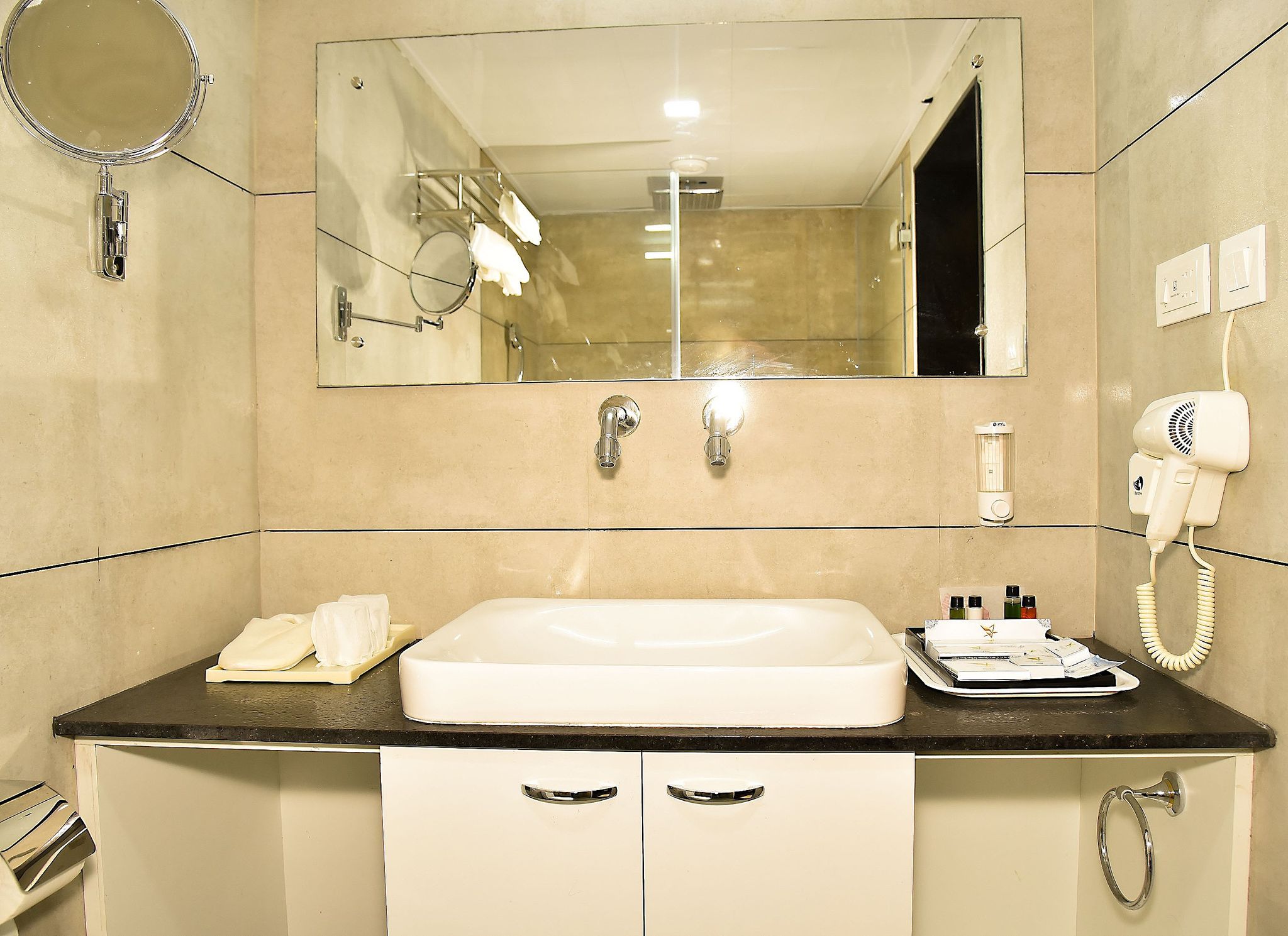 Silver Sitara Suites