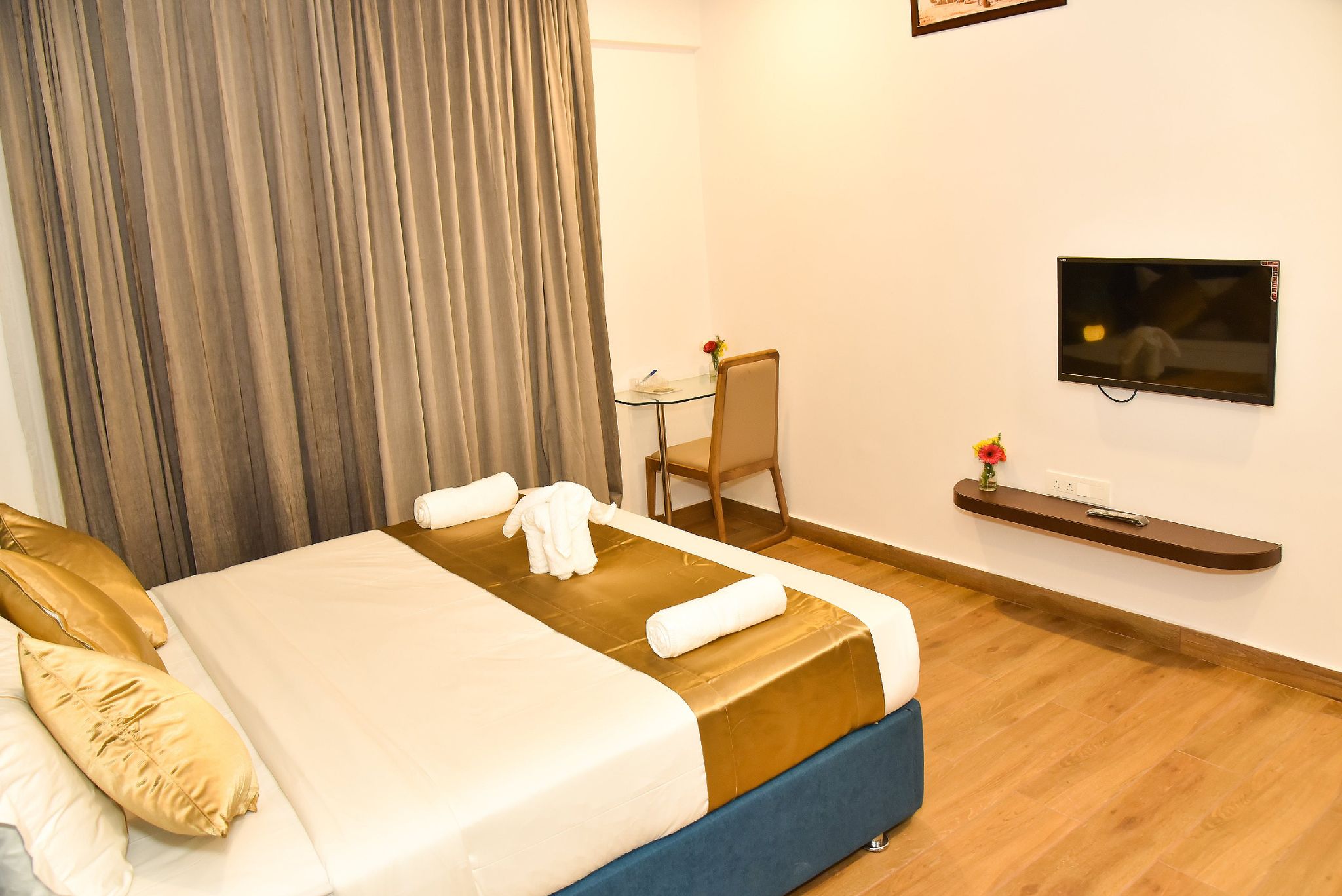 Silver Sitara Suites