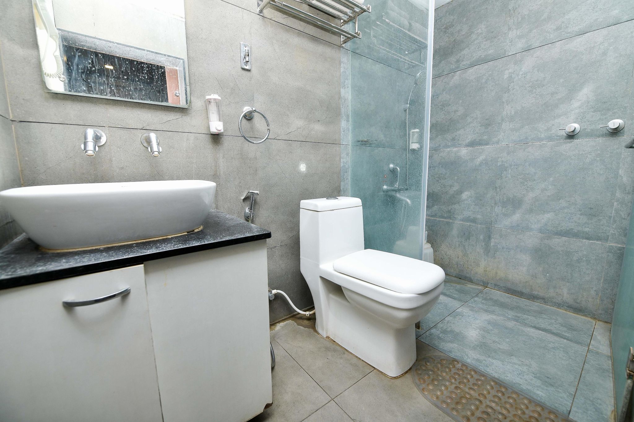 Silver Sitara Suites