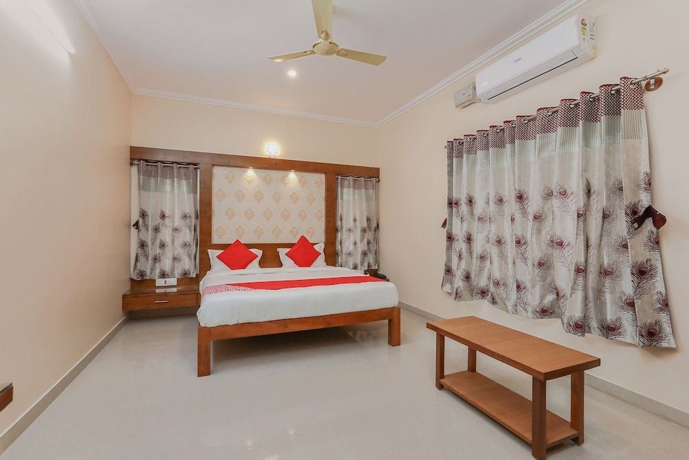 OYO 24264 Monisha Residency Standard Room 12