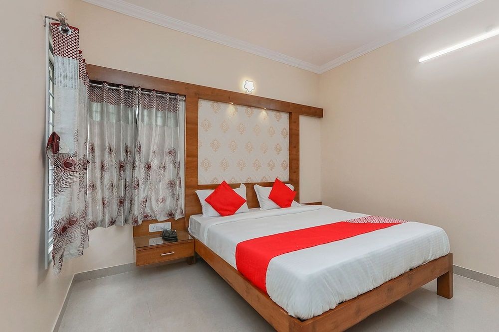 OYO 24264 Monisha Residency Standard Room 4