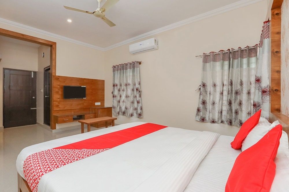 OYO 24264 Monisha Residency Standard Room 3
