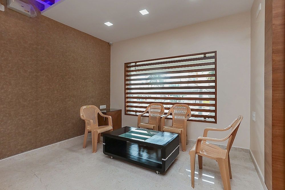 undefined OYO 24264 Monisha Residency 4