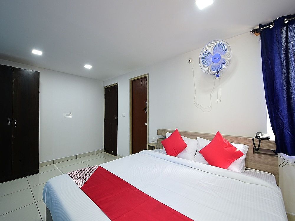 OYO 18487 V Wella Inn Standard Room 5