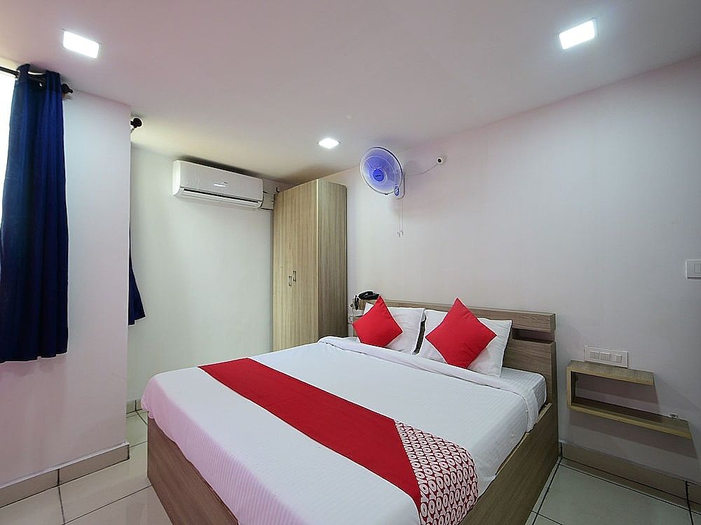 OYO 18487 V Wella Inn Standard Room 6