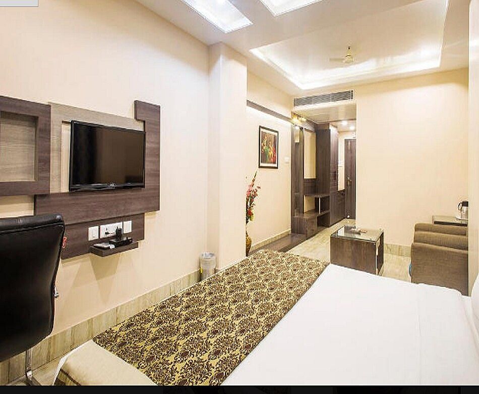 Hotel Madhuvan Palace Silver Room 2