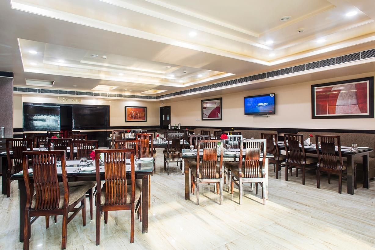 Food & Dining