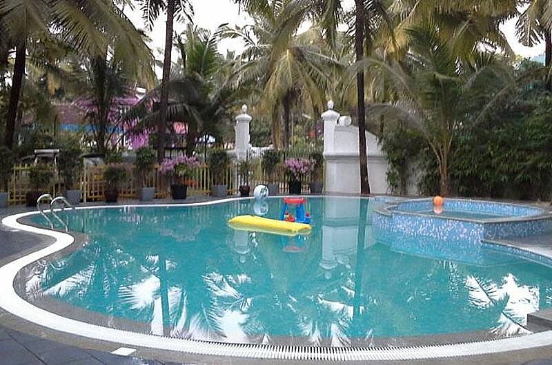 undefined Elegant Shades 4