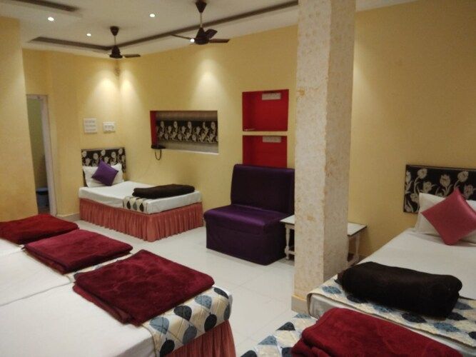 Air Conditioner Six Bedded Room