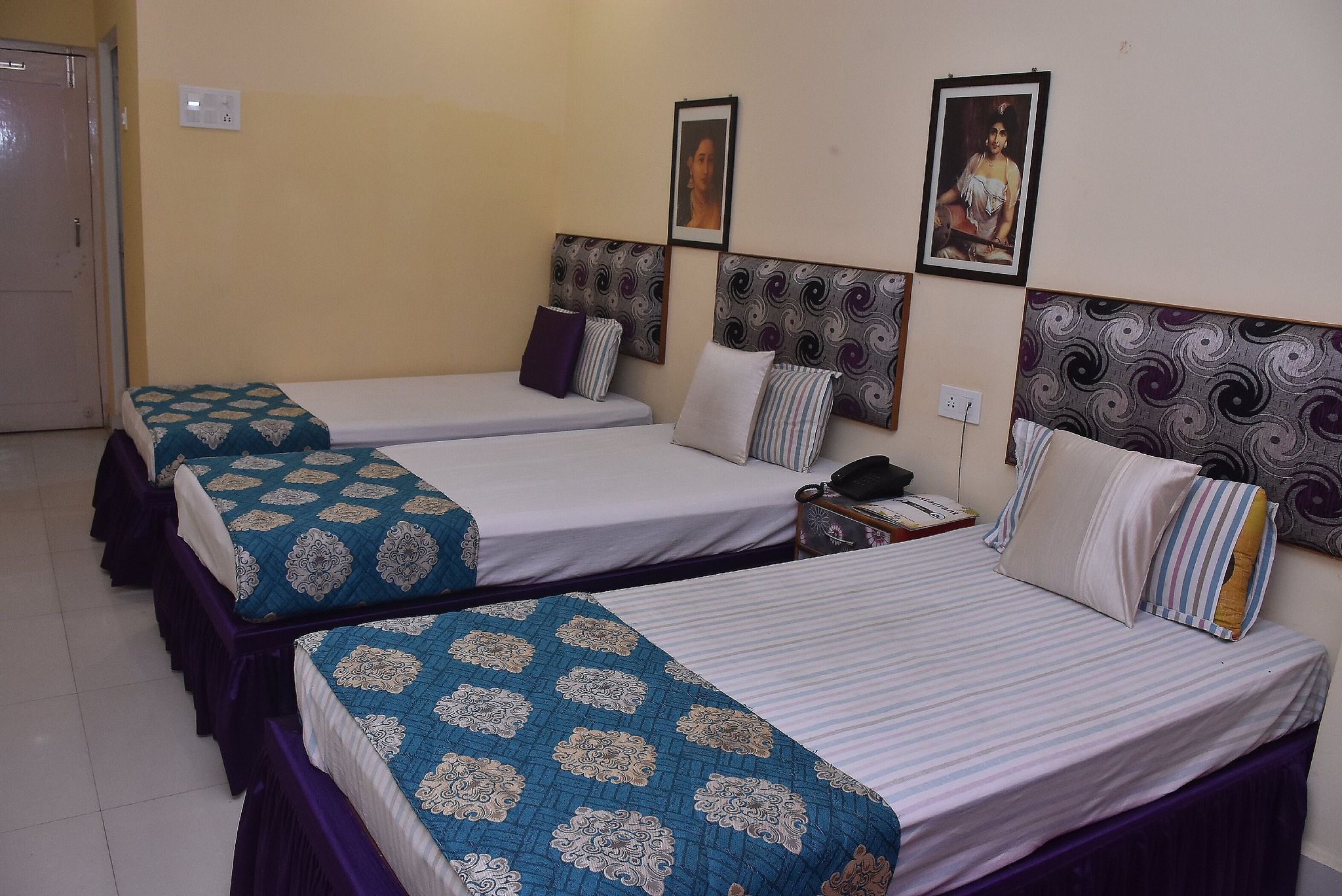 Air Conditioner Five Bedded Room