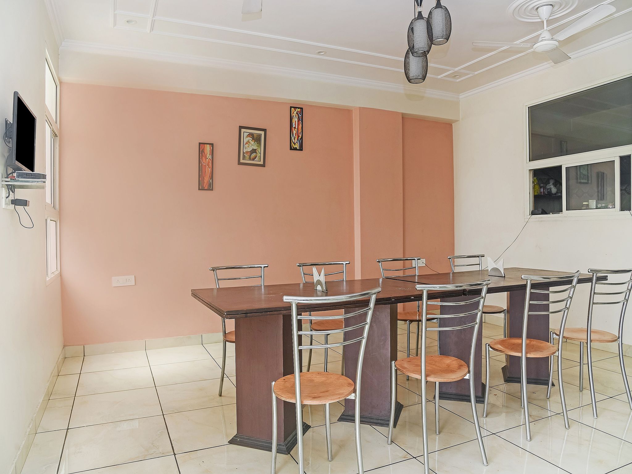 Food & Dining