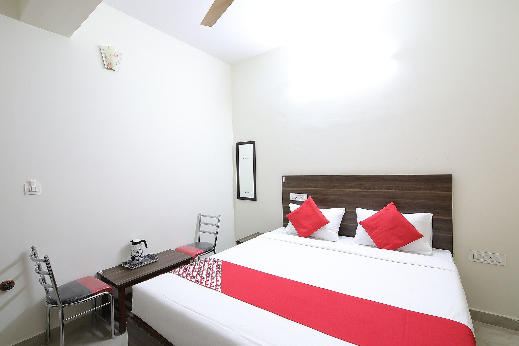 Collection O Mathura Inn Classic 11