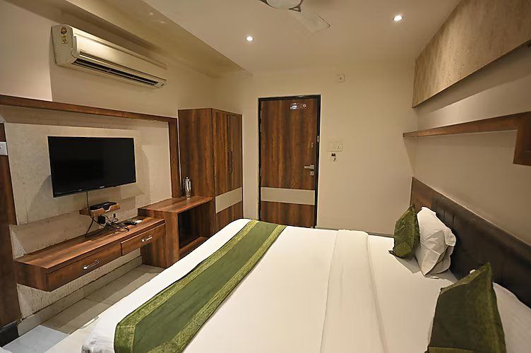 Hotel Saffron Deluxe Room
