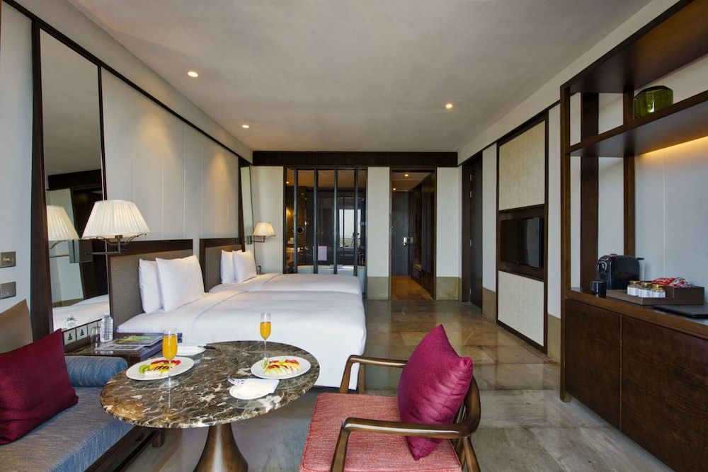 Hilton Goa Resort Candolim Deluxe Room, 2 Queen Beds (Garden sit out) 2