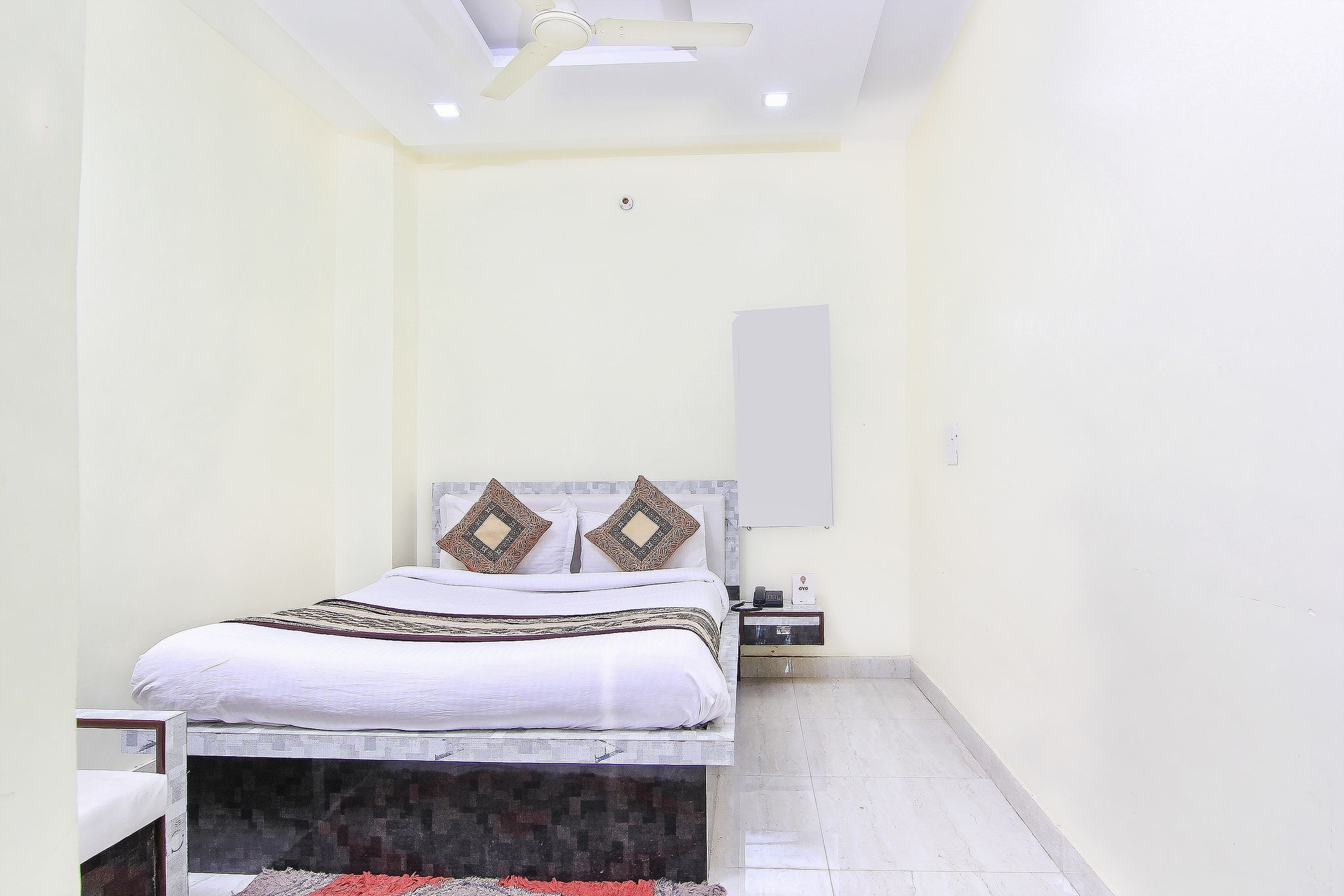 Flagship Hotel Us Residency Classic 12