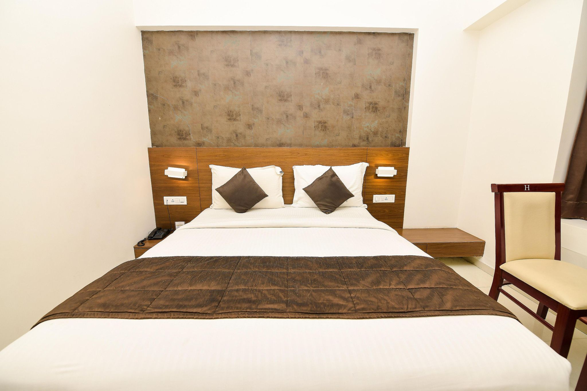 Heritage Inn Heritage Deluxe Room 6