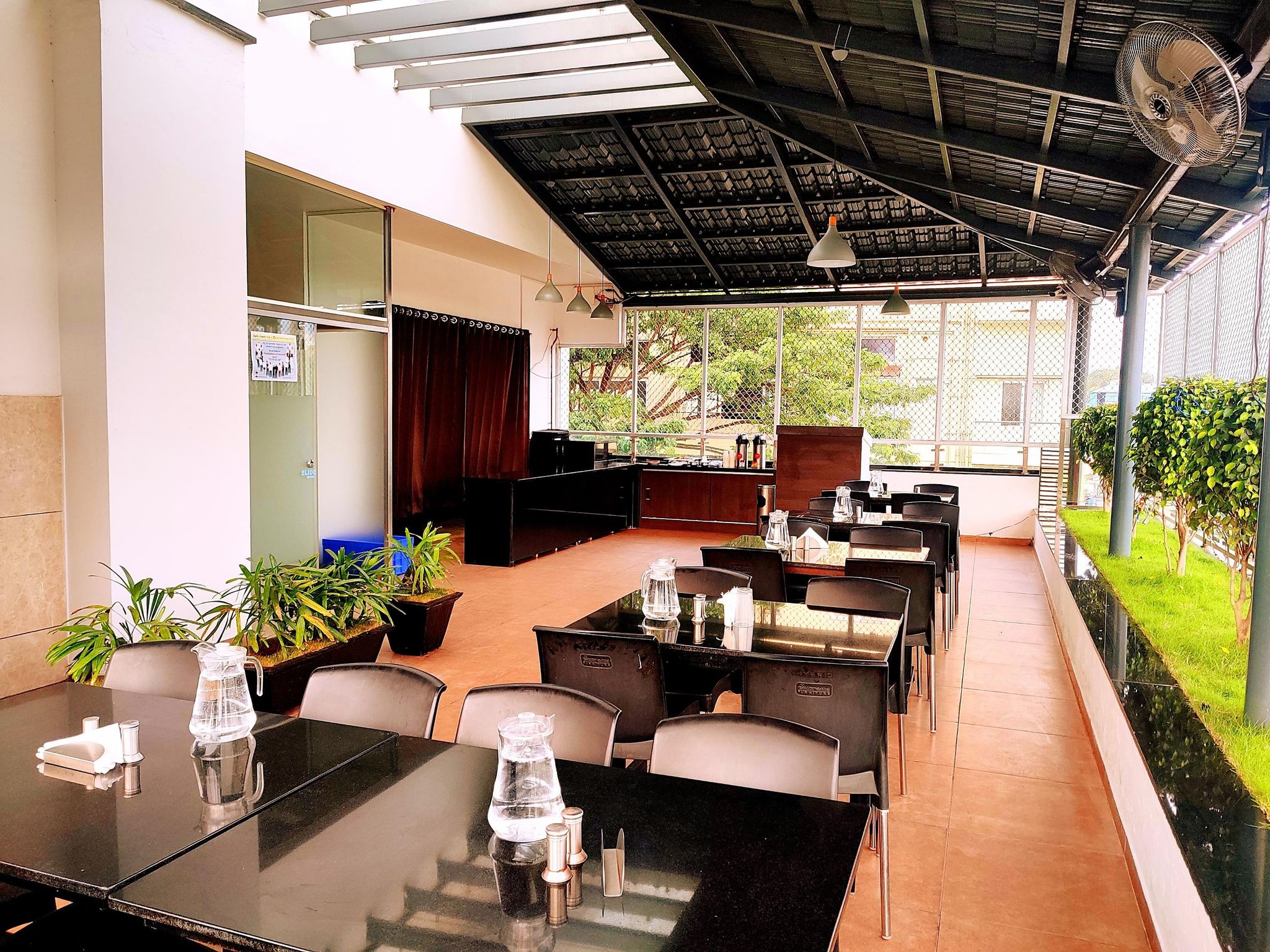 undefined Heritage Inn 4