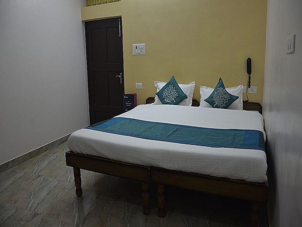 undefined OYO 7622 Varanasi Stays 5