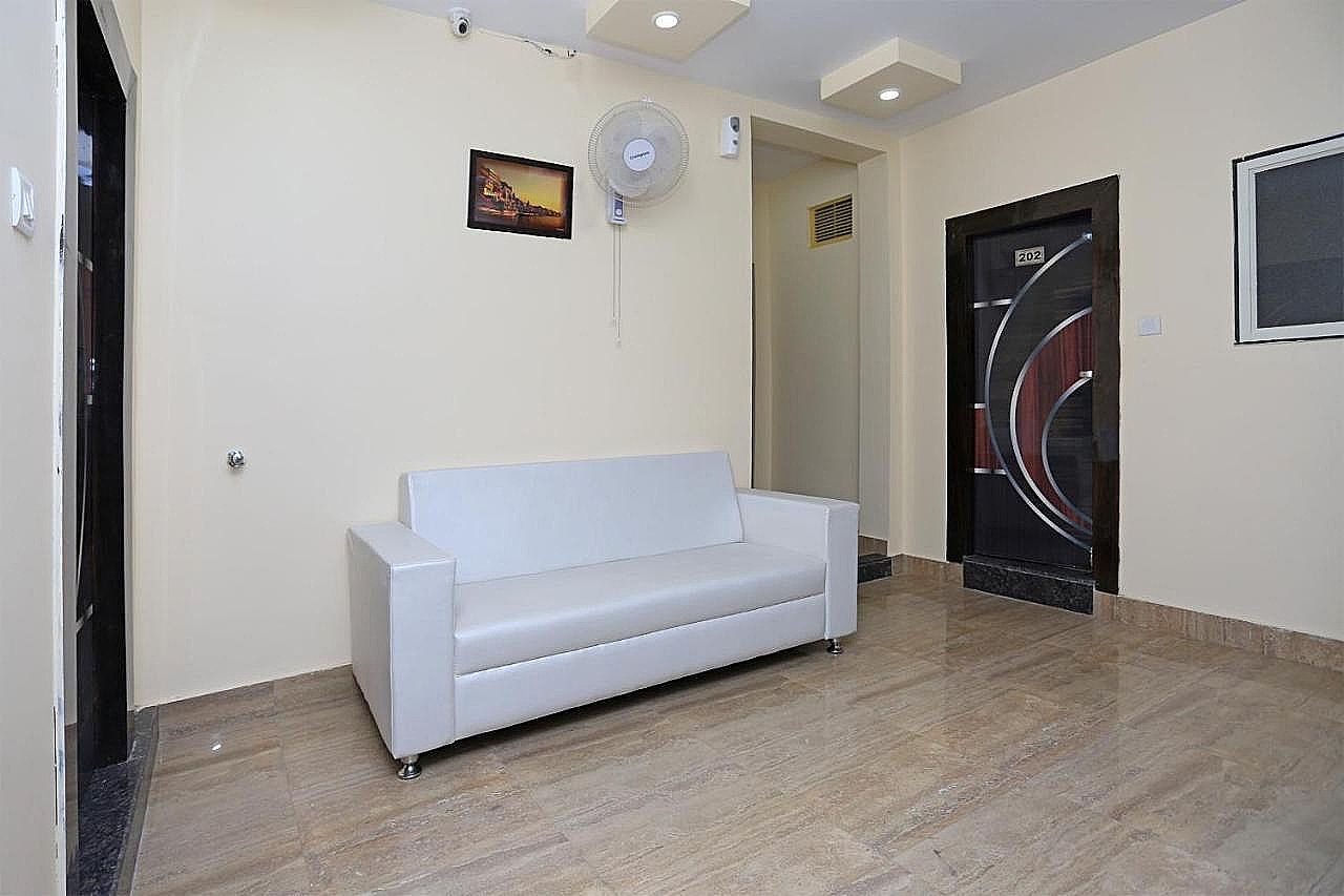 undefined OYO 15530 Hotel G S Residency 6