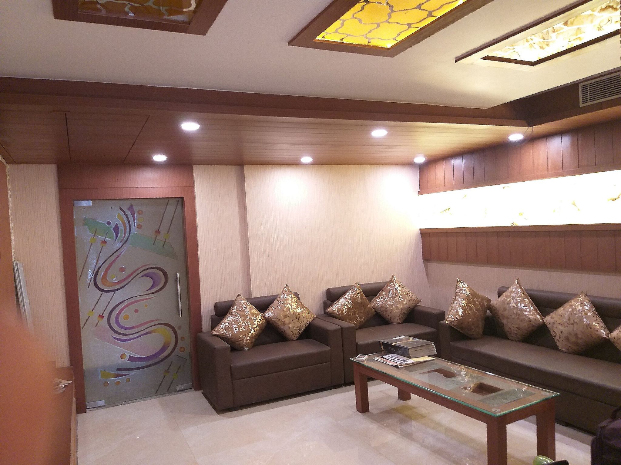 undefined Hotel Shivoy Grand 3