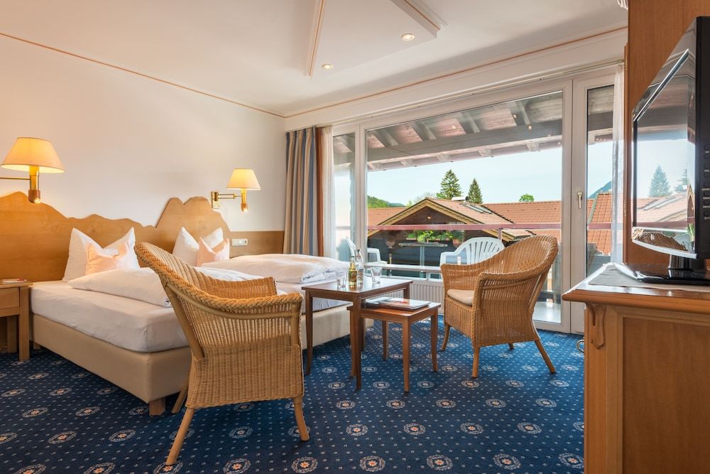 undefined Hotel Rheinischer Hof 9