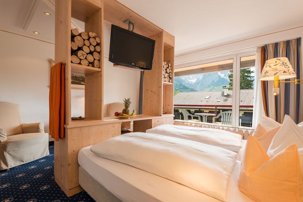 Double Room, 1 Queen Bed (Mezzo)