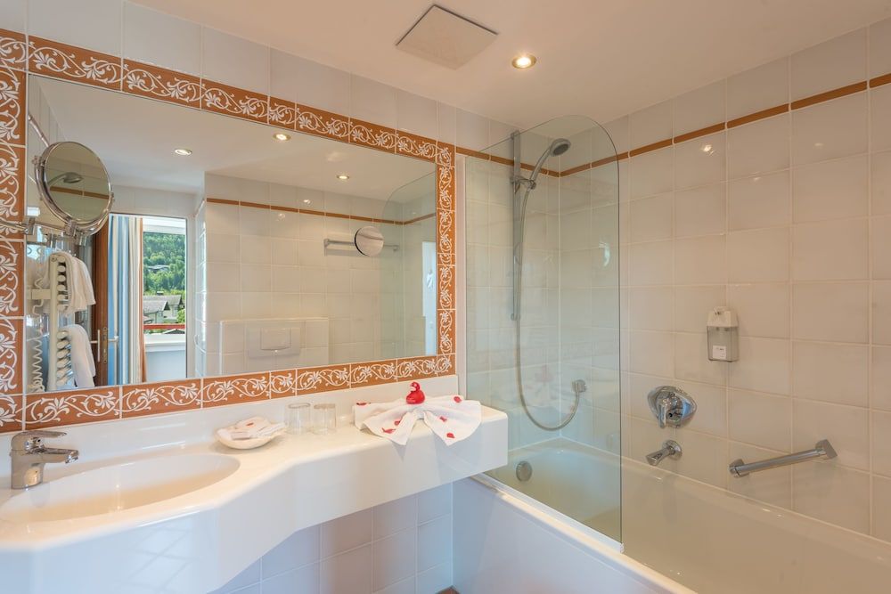 undefined Hotel Rheinischer Hof 6