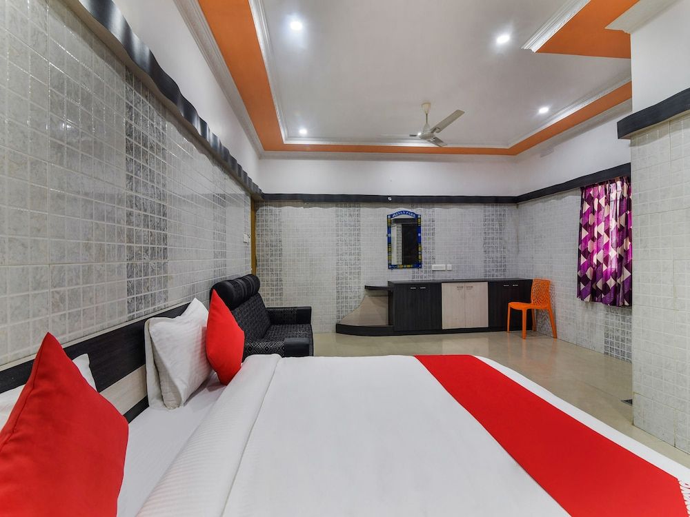 OYO 30545 Hotel Jeevan Park Double or Twin Room 16