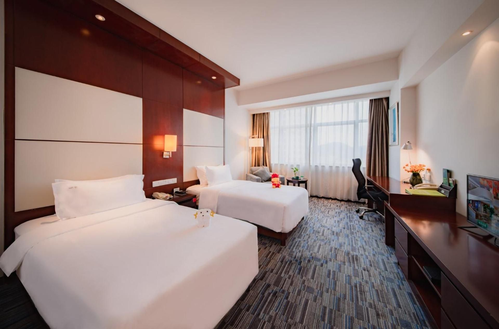 2 Single Beds Premium