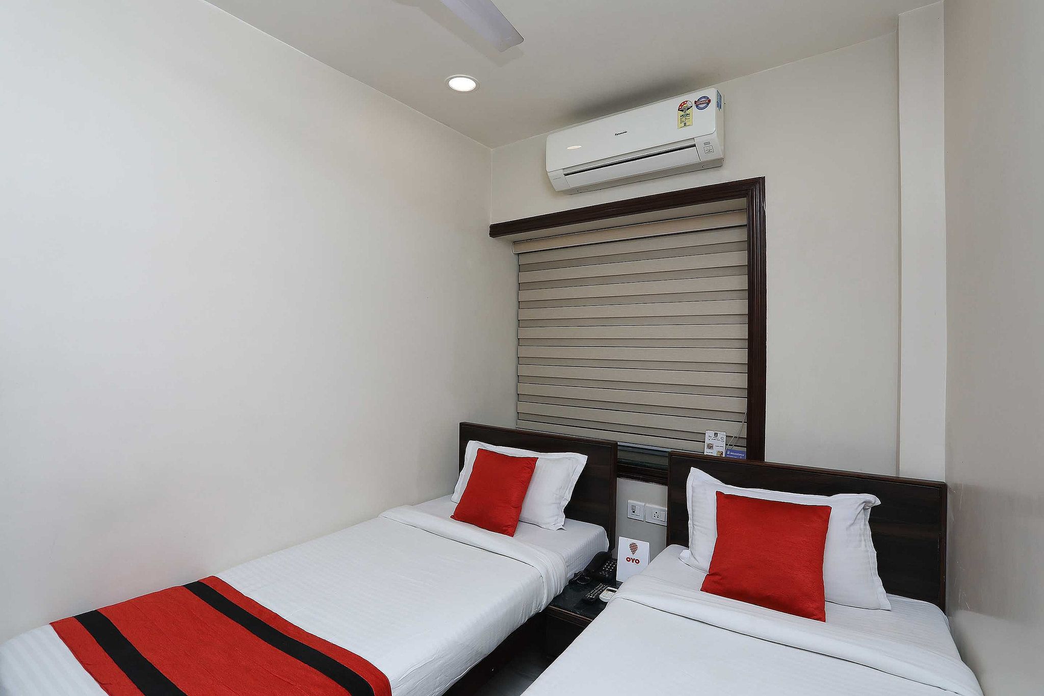 Super Collection O Belgacihia Near Kolkata Railway Station Classic 6