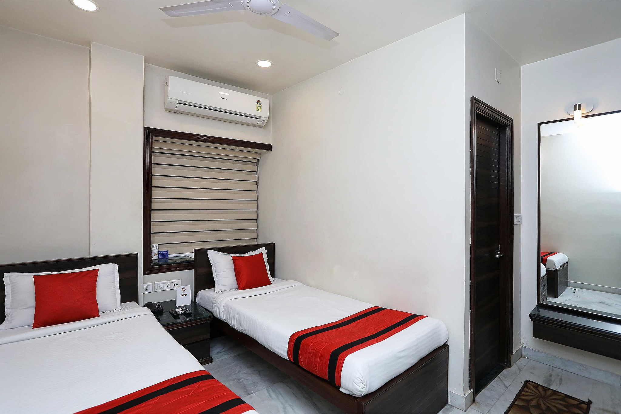 Super Collection O Belgacihia Near Kolkata Railway Station Classic 4