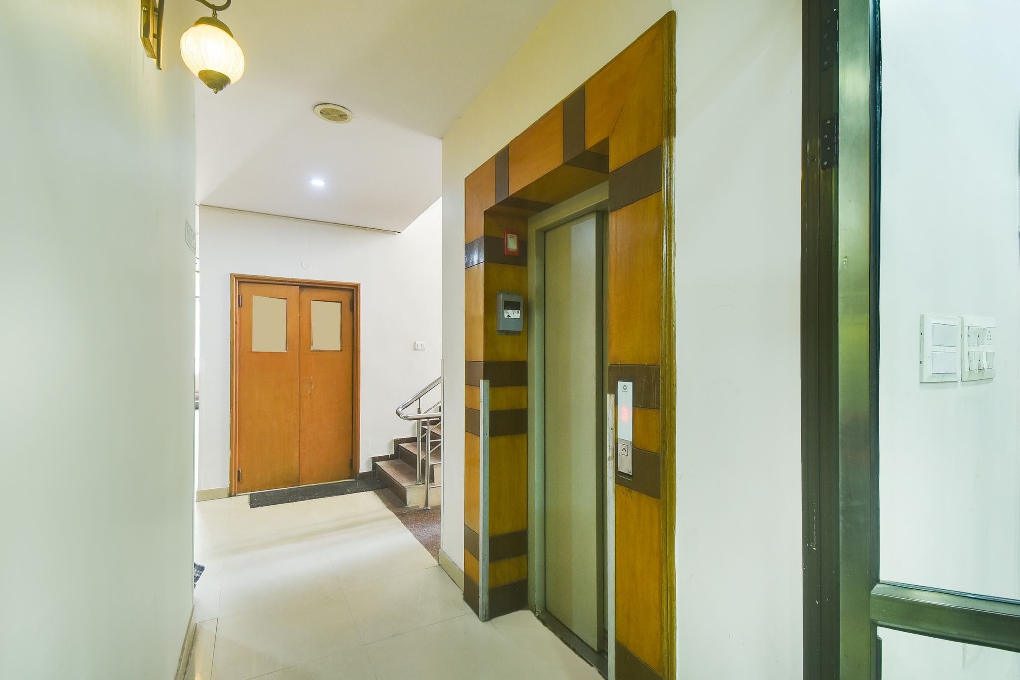 Super Townhouse Malviya Nagar Near Airport Formerly Royal Residency