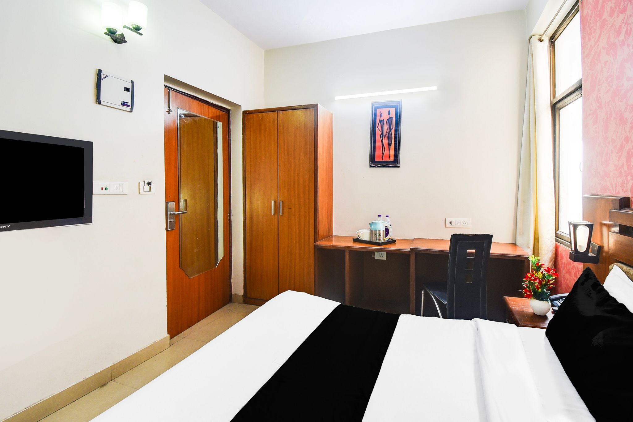 Super Townhouse Malviya Nagar Near Airport Formerly Royal Residency