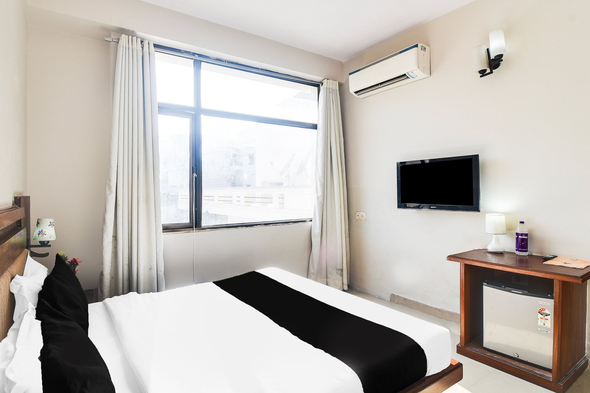 Super Townhouse Malviya Nagar Near Airport Formerly Royal Residency