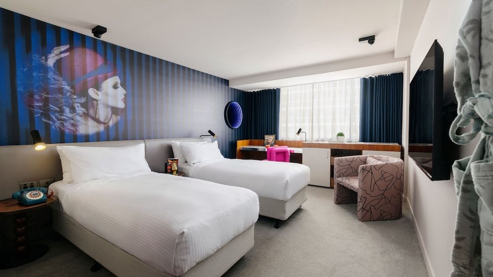 Hotel Indigo Sydney Potts Point by IHG Standard Room, 2 Twin Beds 2