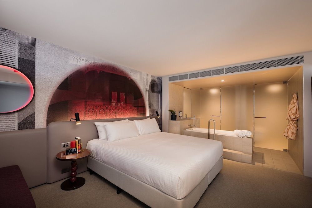 Suite, 1 Bedroom, Harbor View (High Floor)
