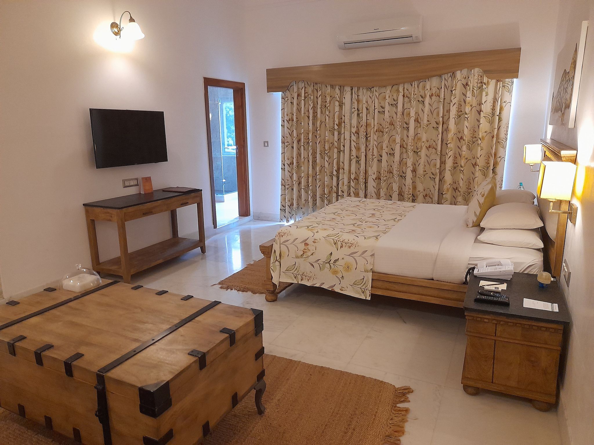 Heritage Suite with Private Balcony