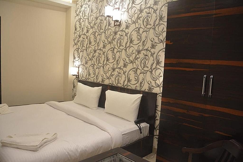 Hotel Varanasi Heritage Standard Double Room 3