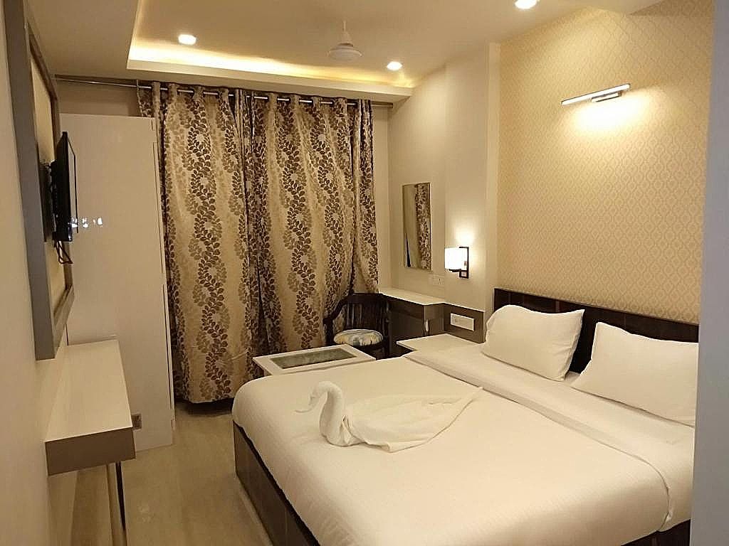 Hotel Varanasi Heritage Deluxe Double Room 3