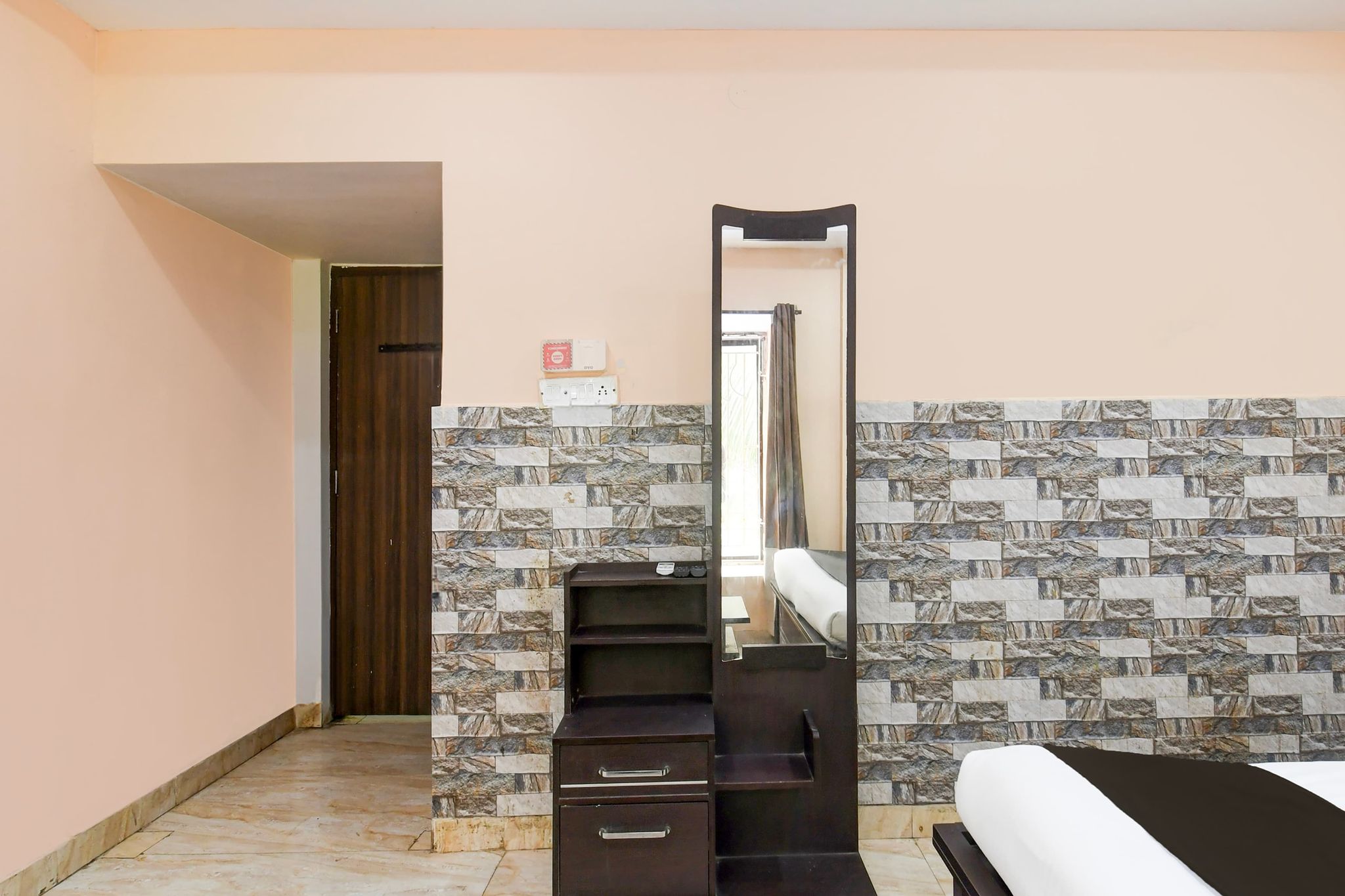 Super Hotel O New Alipore Classic 19