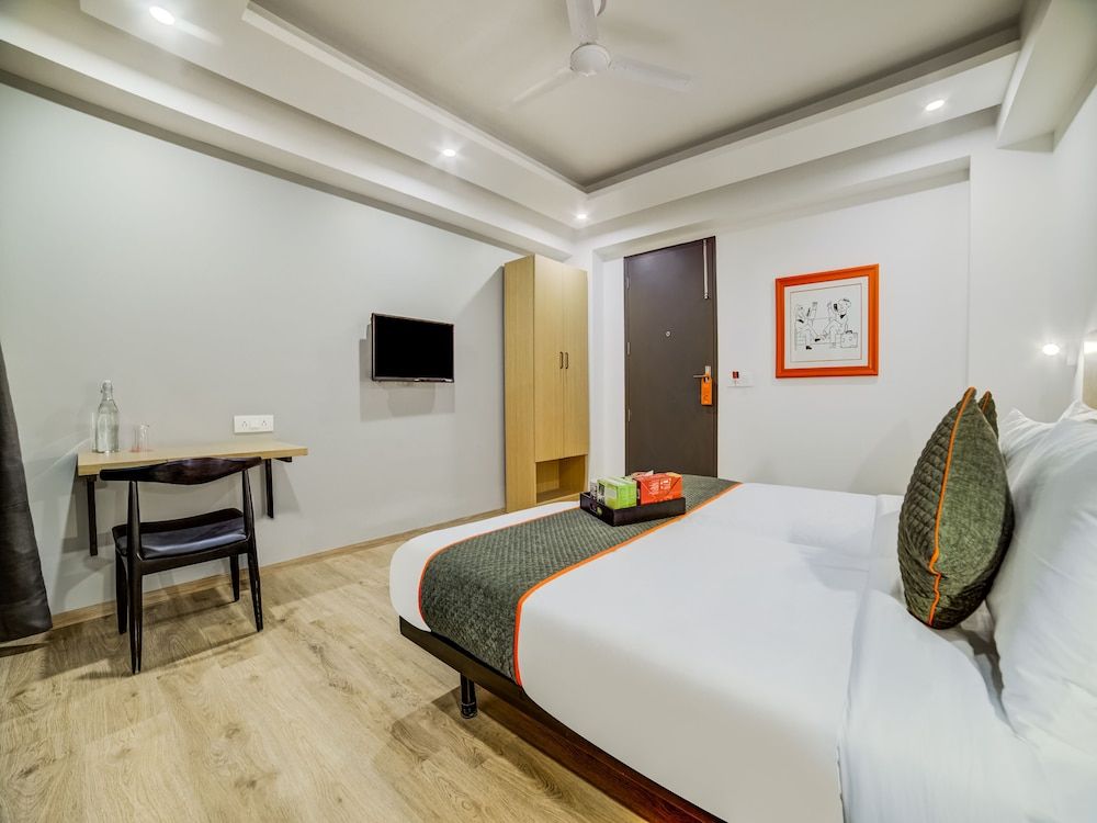 OYO Townhouse 089 Hongkong Bazaar Double or Twin Room 5