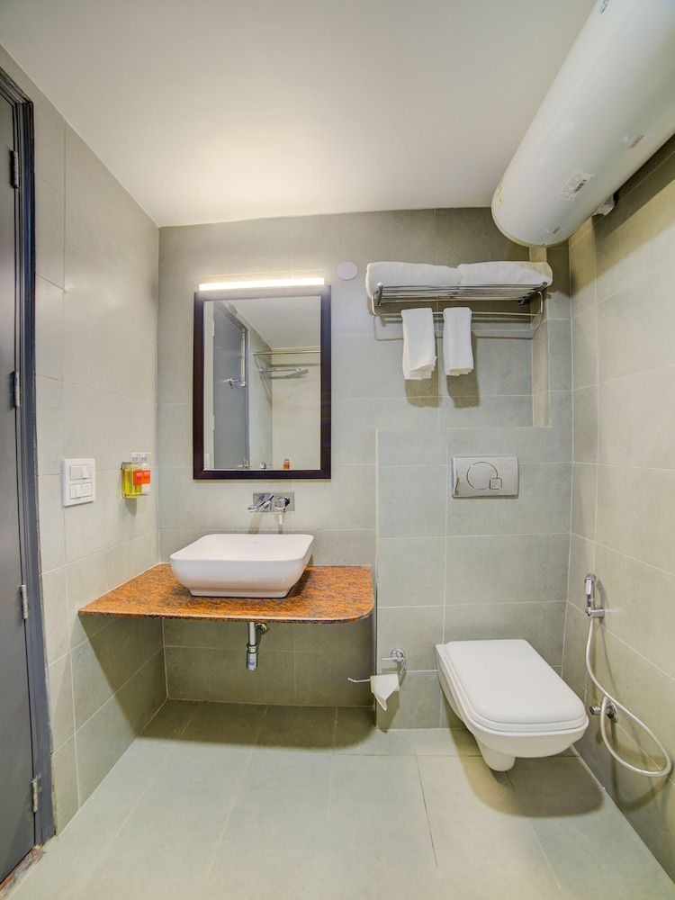 OYO Townhouse 089 Hongkong Bazaar Double or Twin Room 22