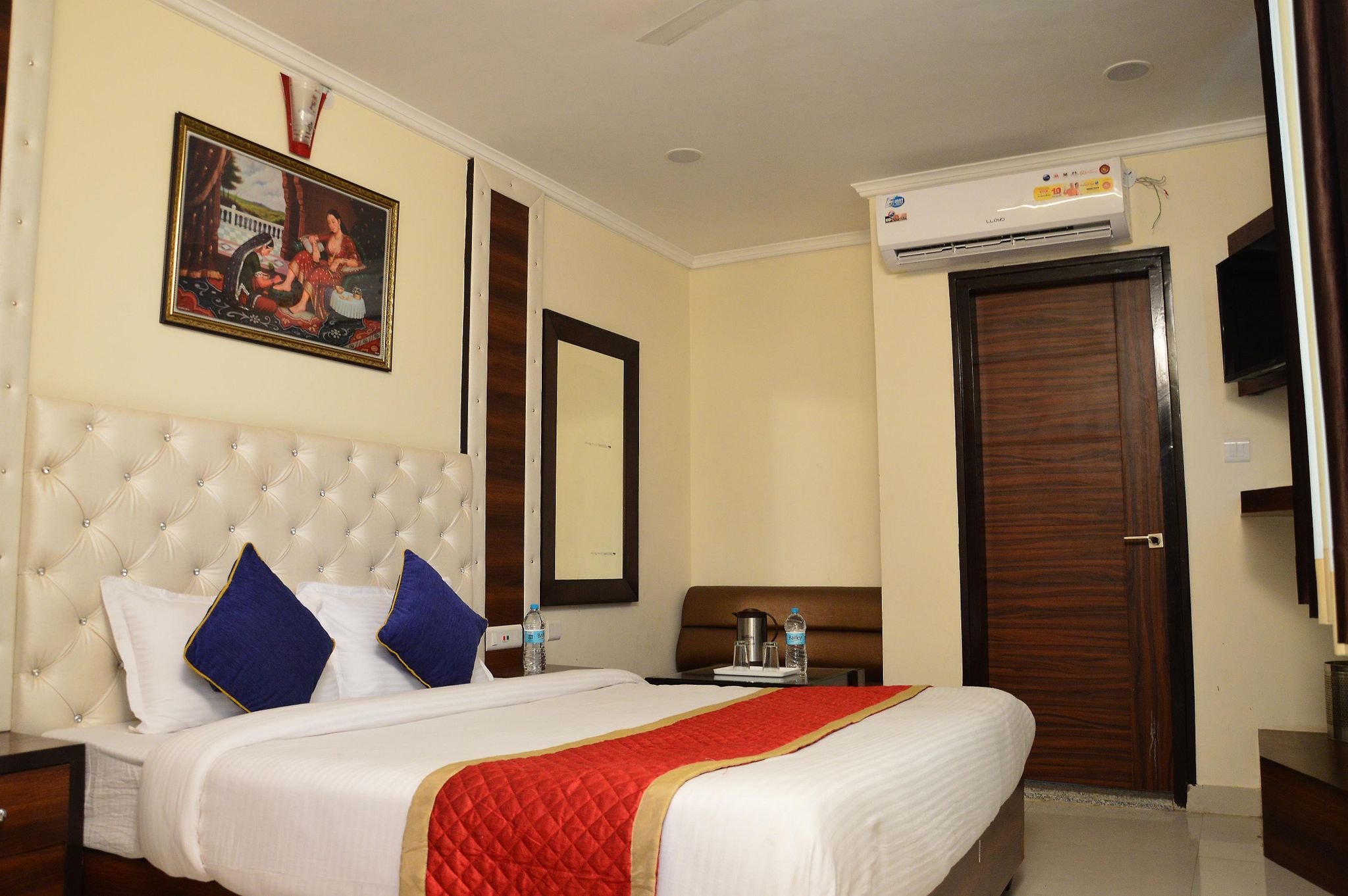 Hotel Eden Deluxe Room 2