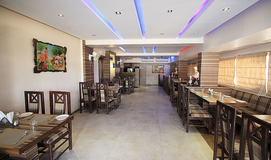 Food & Dining